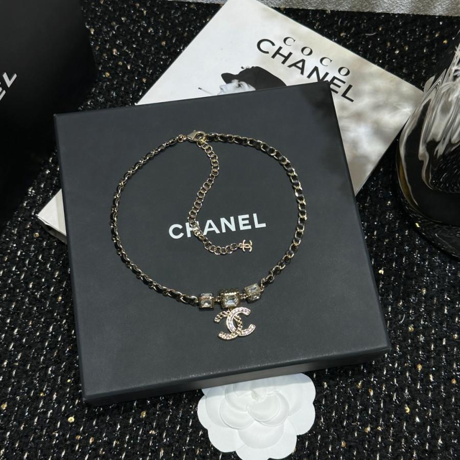 Vòng cổ Chanel