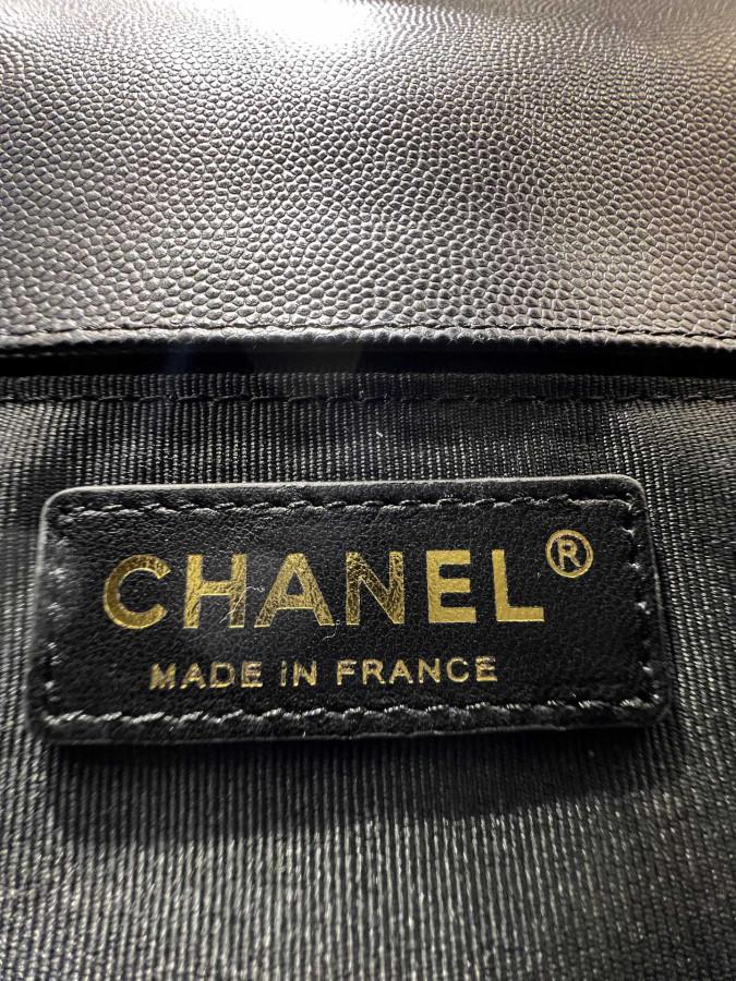 Túi xách Chanel Boy Medium 25cm Caviar