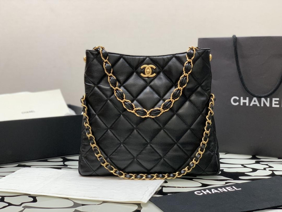 Túi xách Chanel Hobo