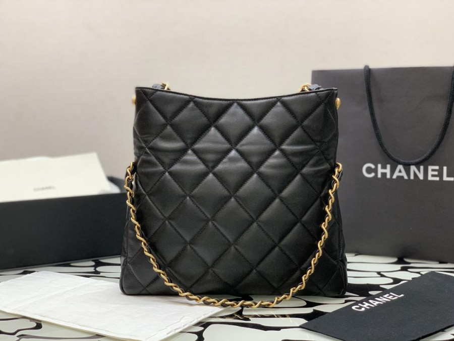 Túi xách Chanel Hobo