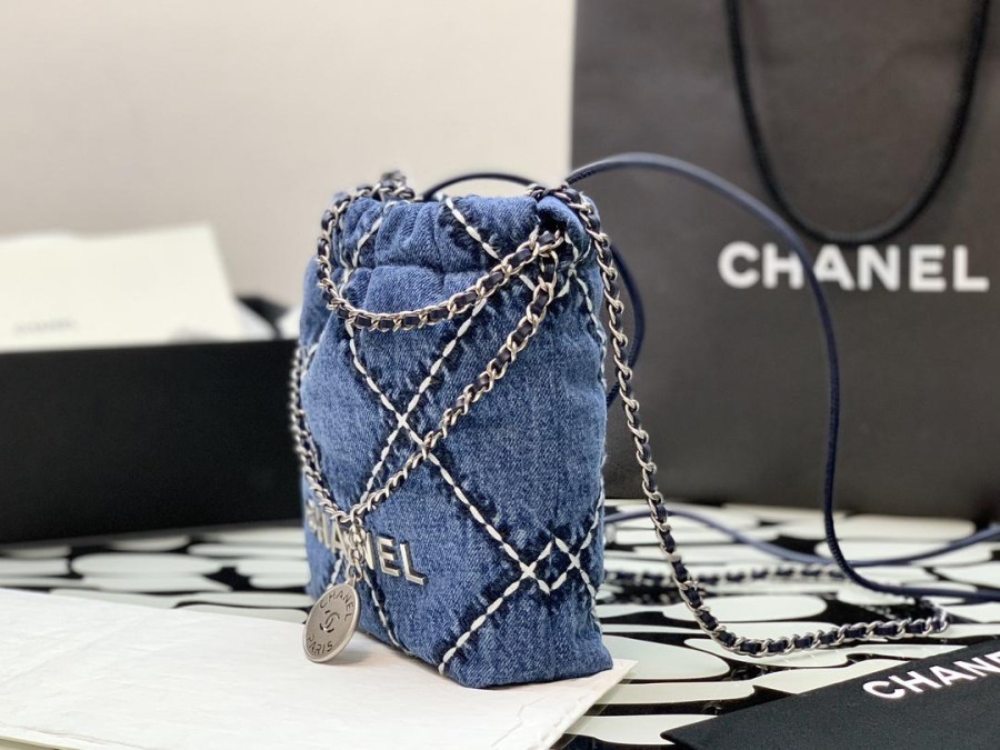 Túi xách Chanel 22 Tote