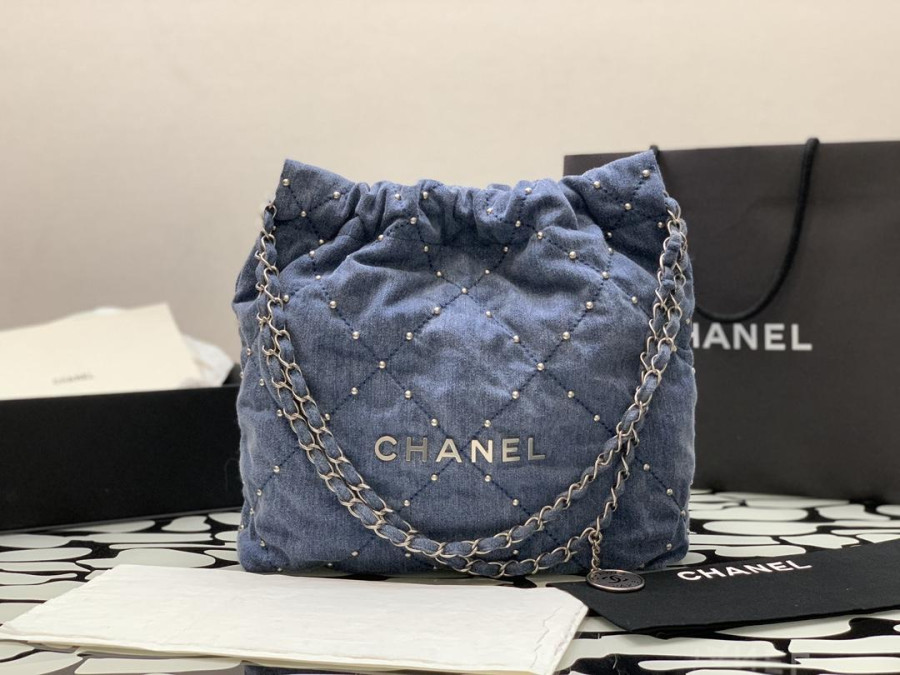 Túi xách Chanel 22 Tote
